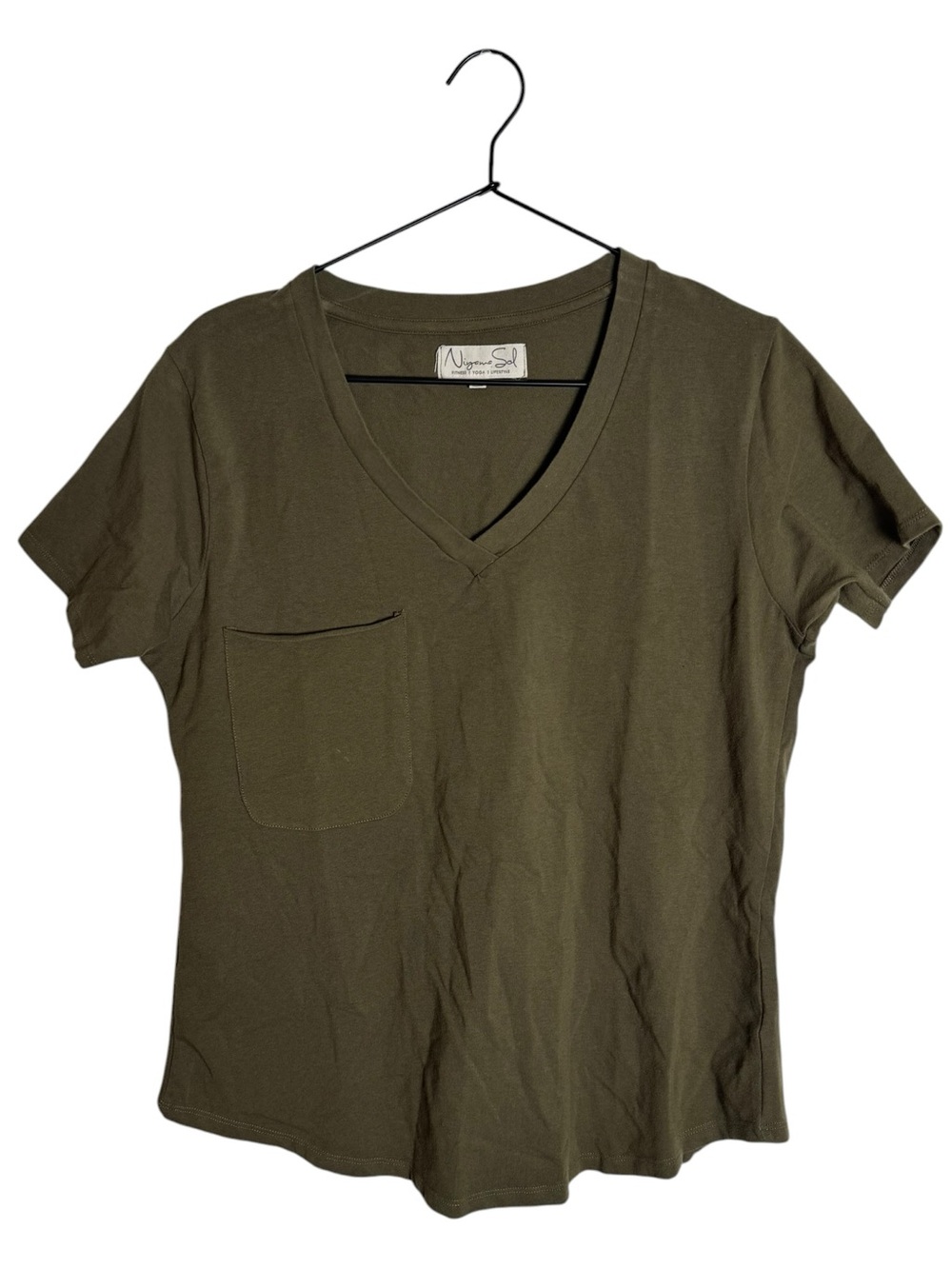 Niyama Sol Olive Green V-Neck Short Sleeve Pocket Tee Shirt Size Medium